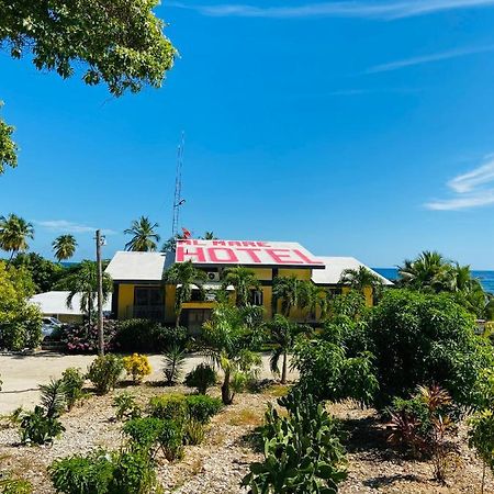 Hotel Al Mare Barahona Екстериор снимка
