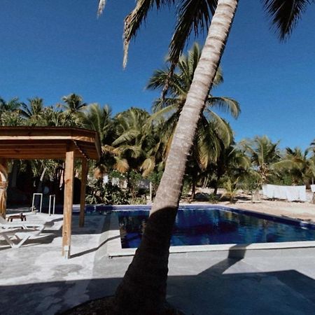 Hotel Al Mare Barahona Екстериор снимка