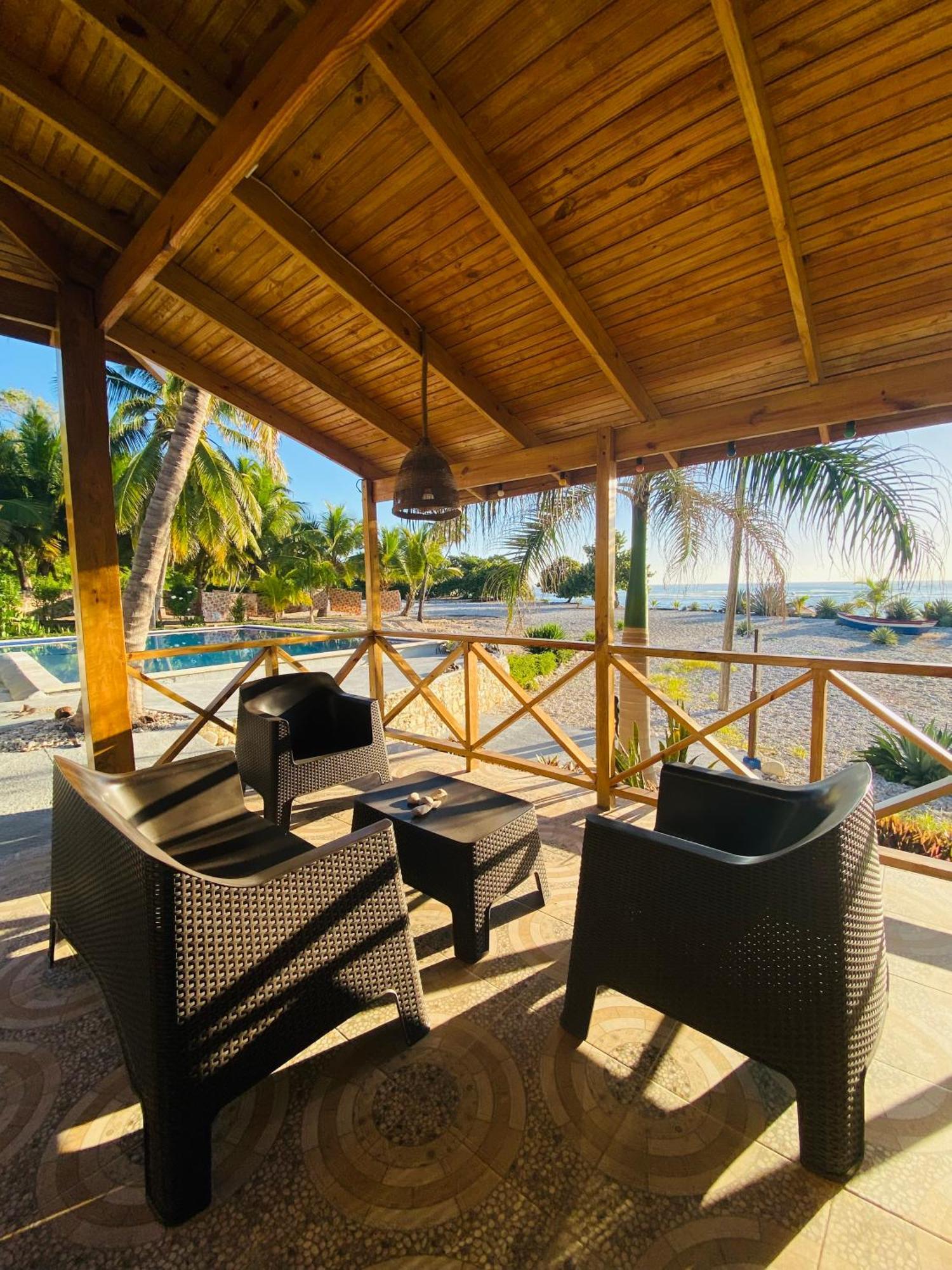 Hotel Al Mare Barahona Екстериор снимка