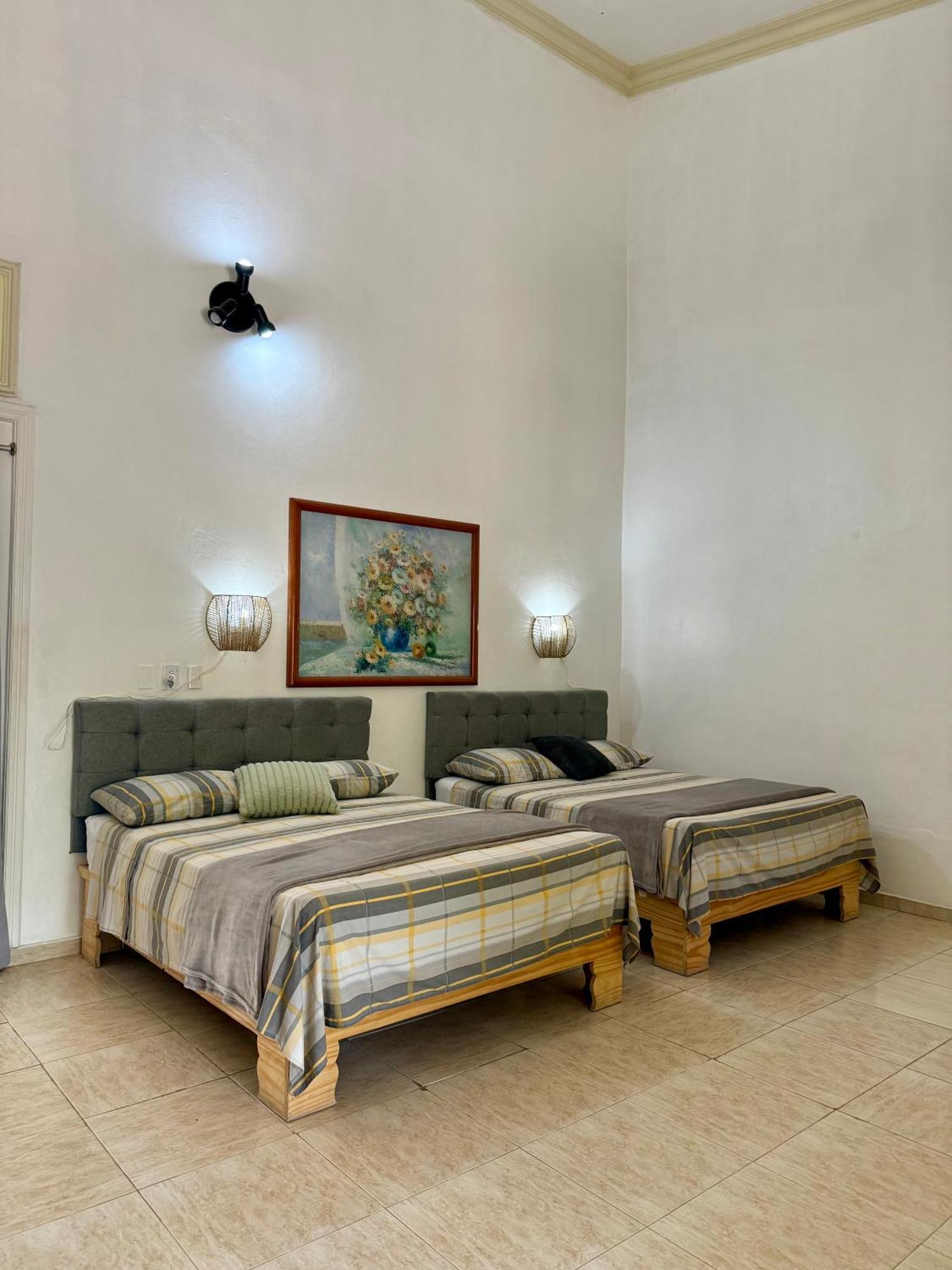 Hotel Al Mare Barahona Екстериор снимка