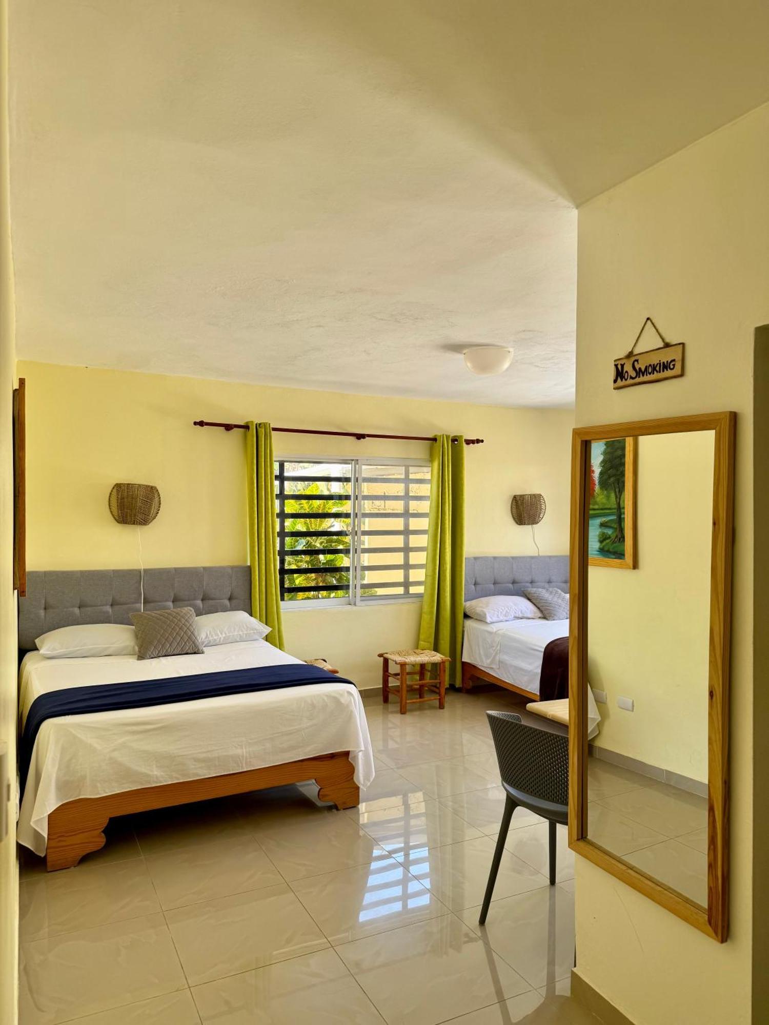 Hotel Al Mare Barahona Екстериор снимка