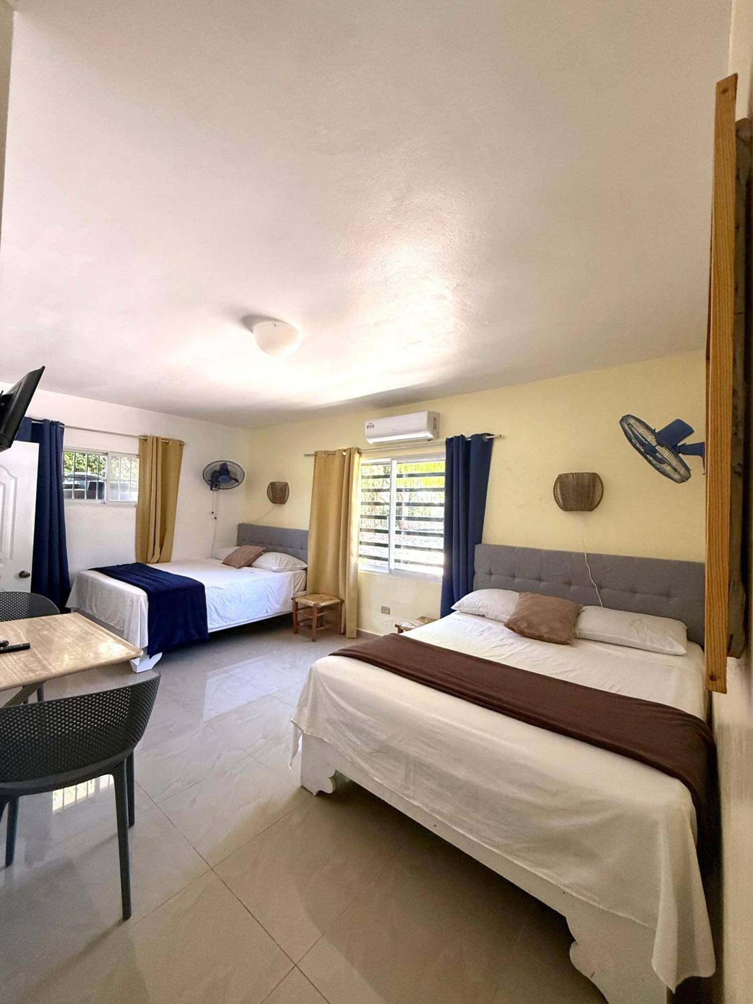 Hotel Al Mare Barahona Екстериор снимка