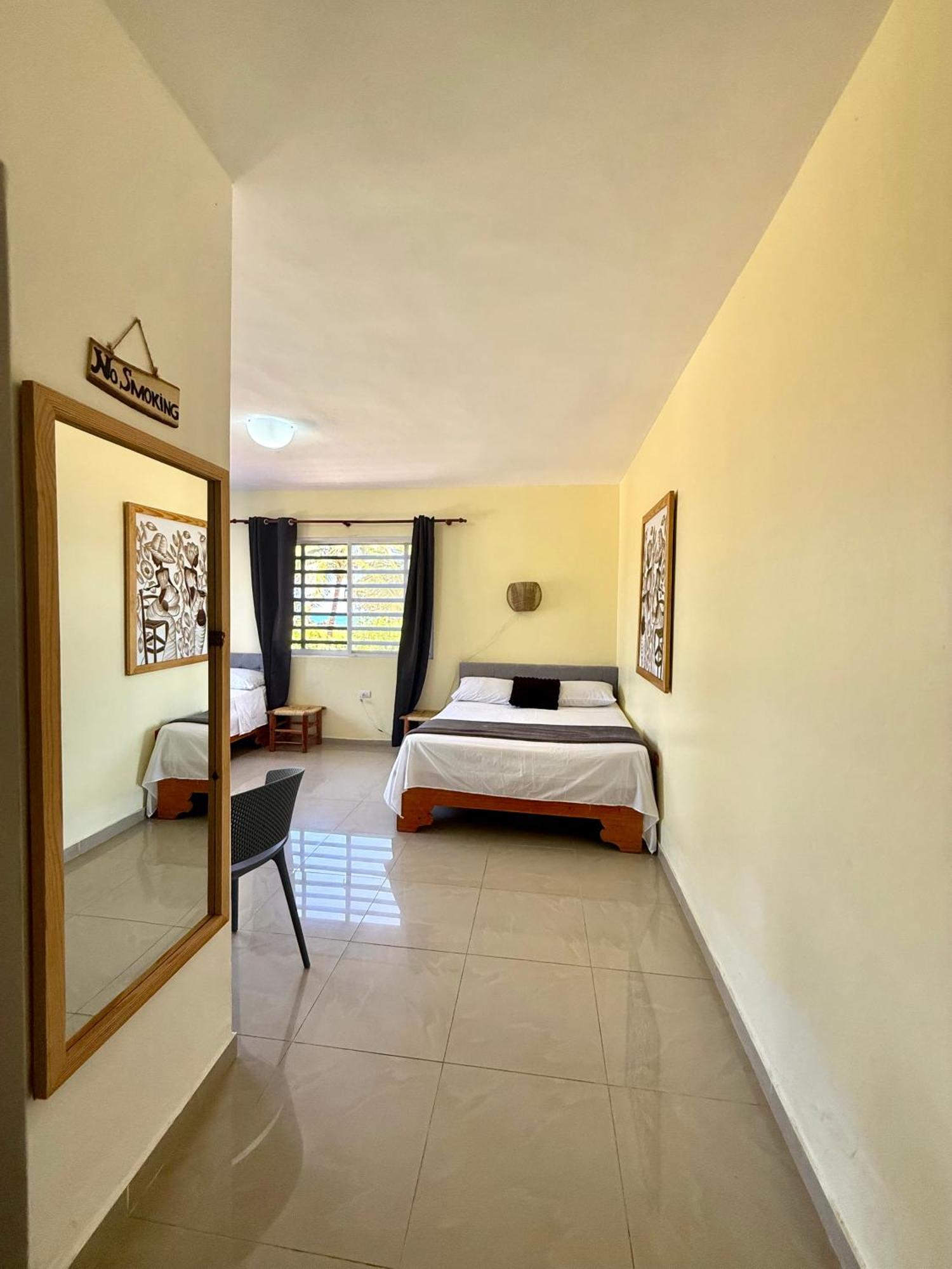 Hotel Al Mare Barahona Екстериор снимка