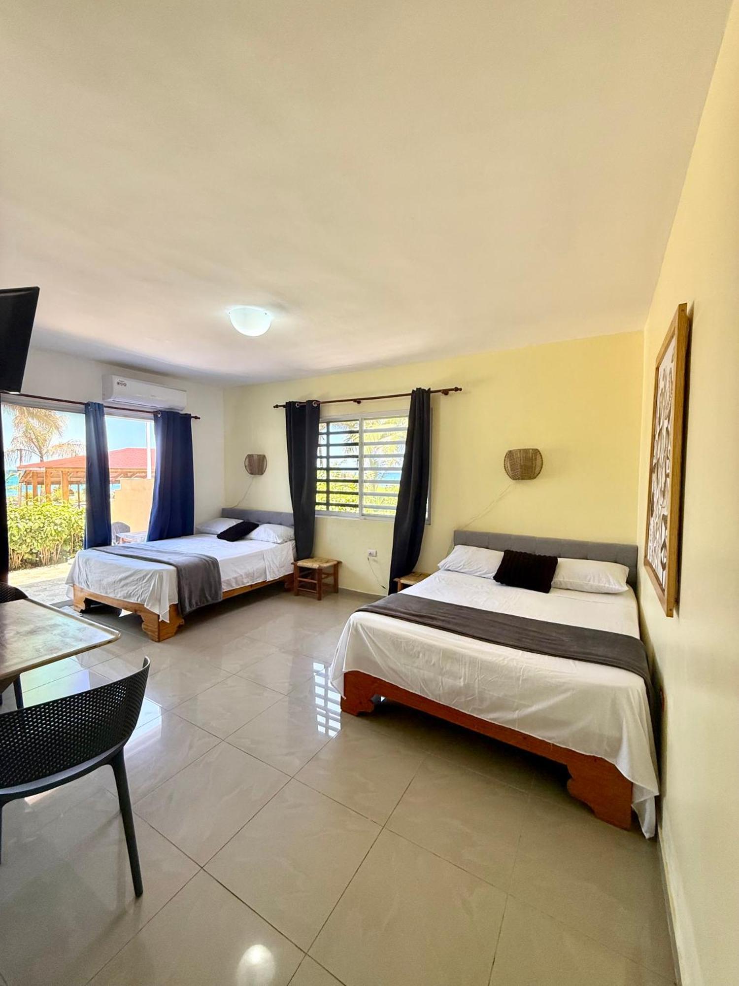 Hotel Al Mare Barahona Екстериор снимка